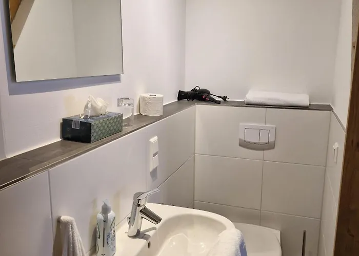 Zur Seku Inn *